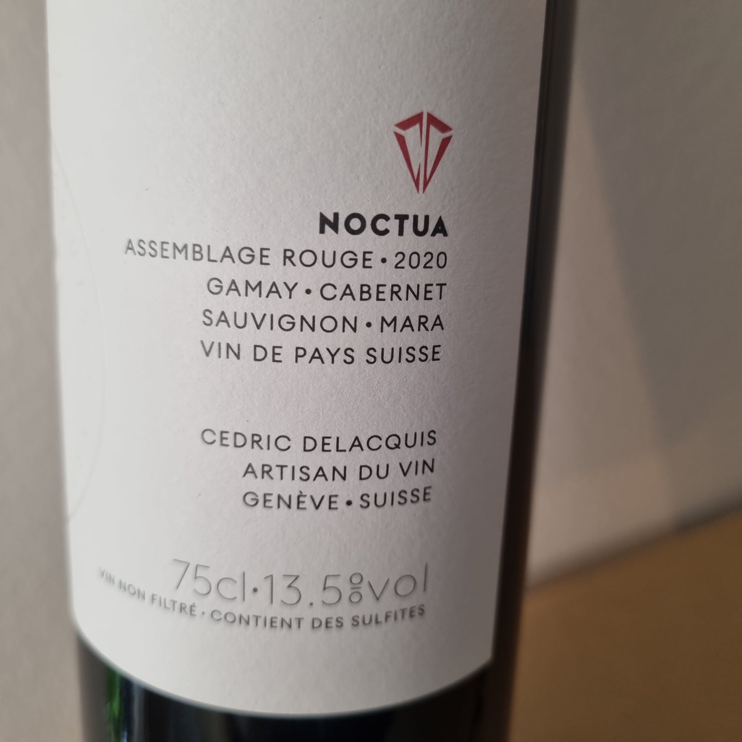 CÉDRIC DELACQUIS | Noctua Assemblage Rouge 2020