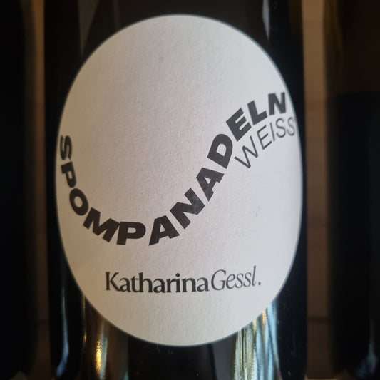 KATHARINA GESSL | Spompanadeln Weiss 2023